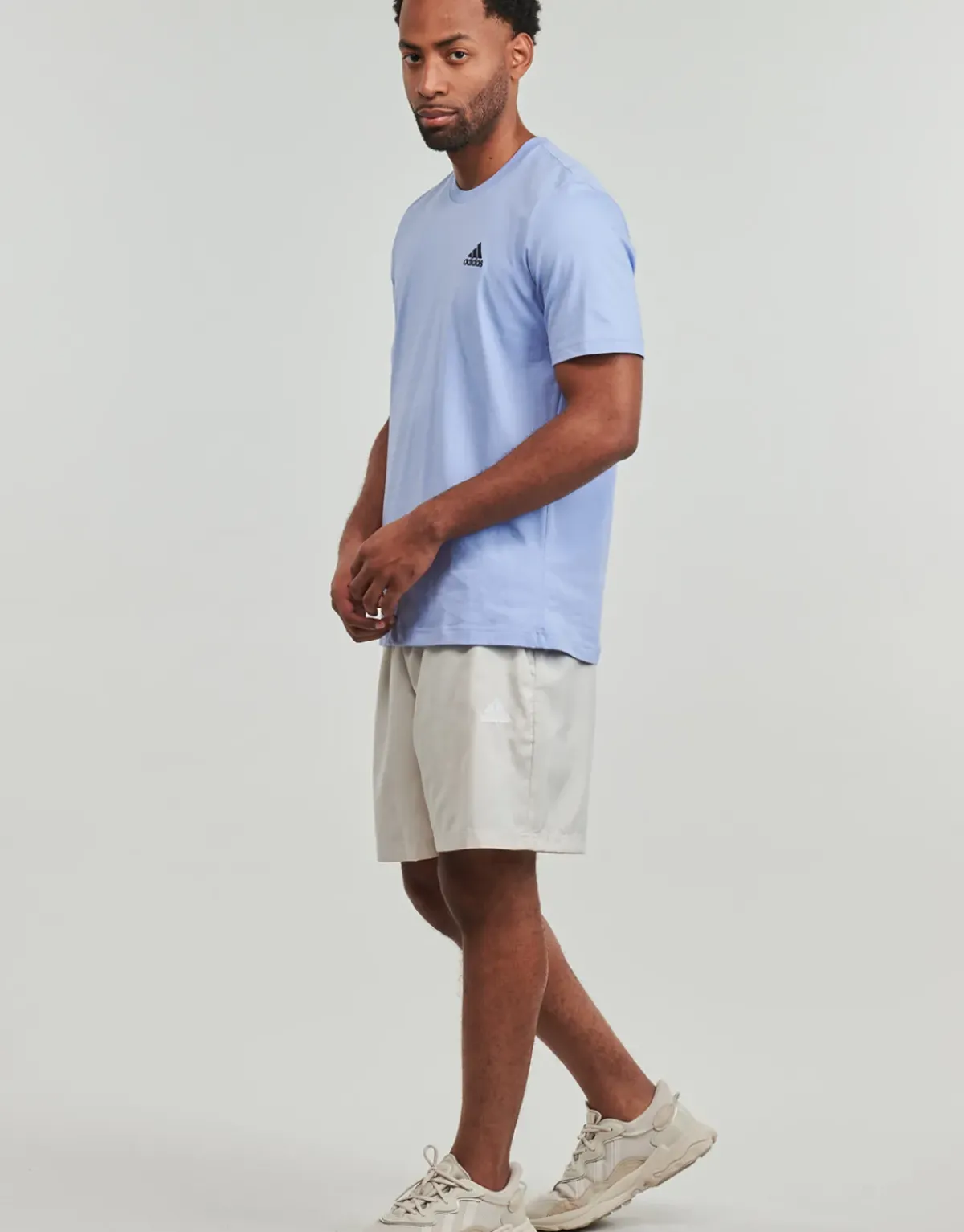 Adidas Sportswear - AEROREADY Essentials Chelsea Small Logo Shorts