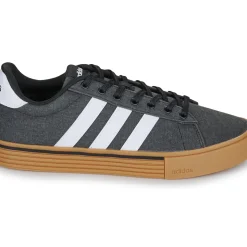 Adidas Sportswear - DAILY 4.0