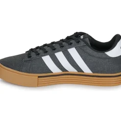 Adidas Sportswear - DAILY 4.0
