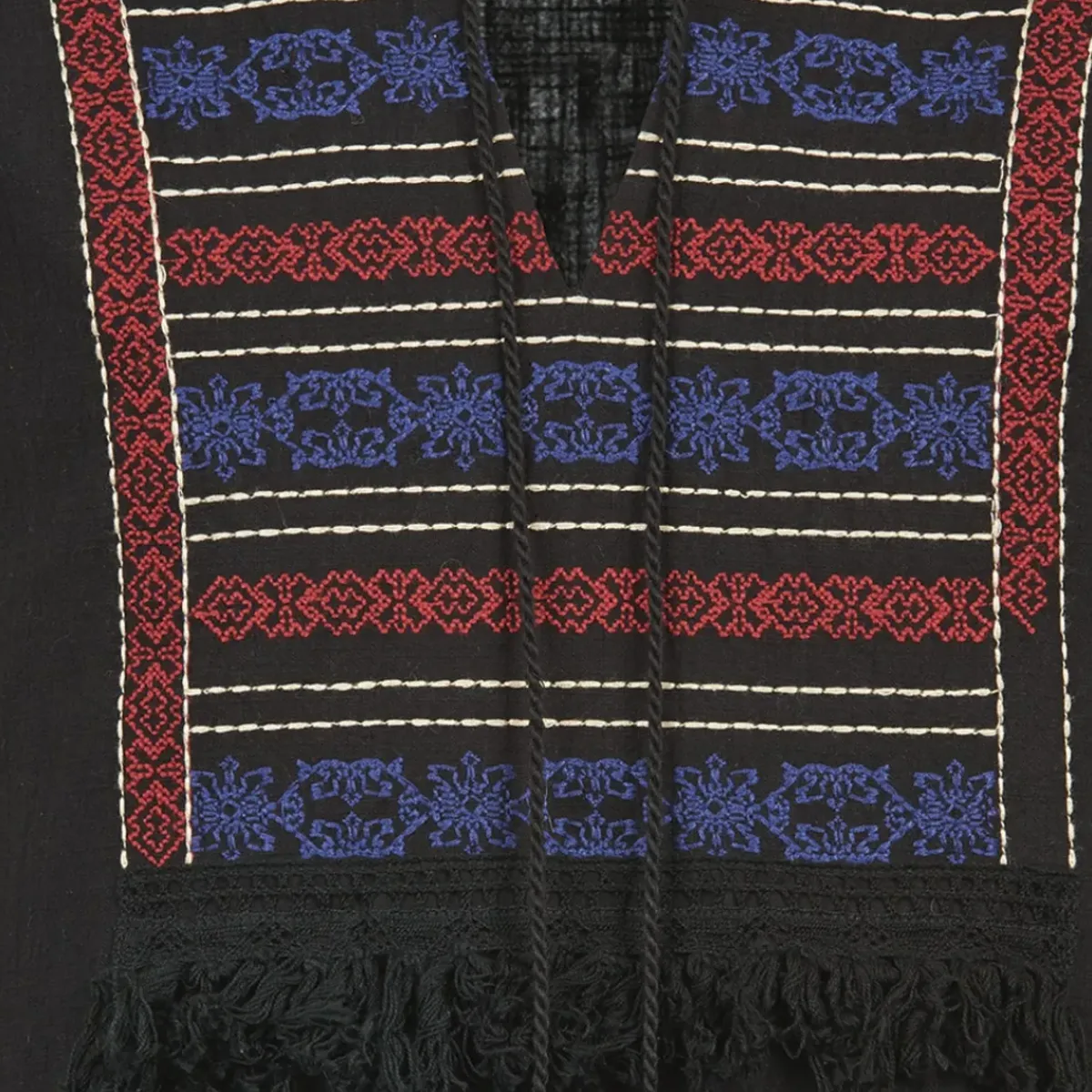 Betty London - ETROBOLE