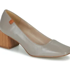 Betty London - CLAUDIE
