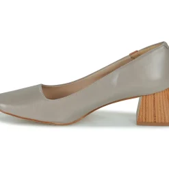 Betty London - CLAUDIE