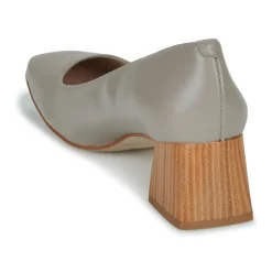 Betty London - CLAUDIE