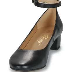 Betty London - HELEN