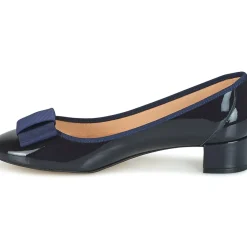 Betty London - HENIA