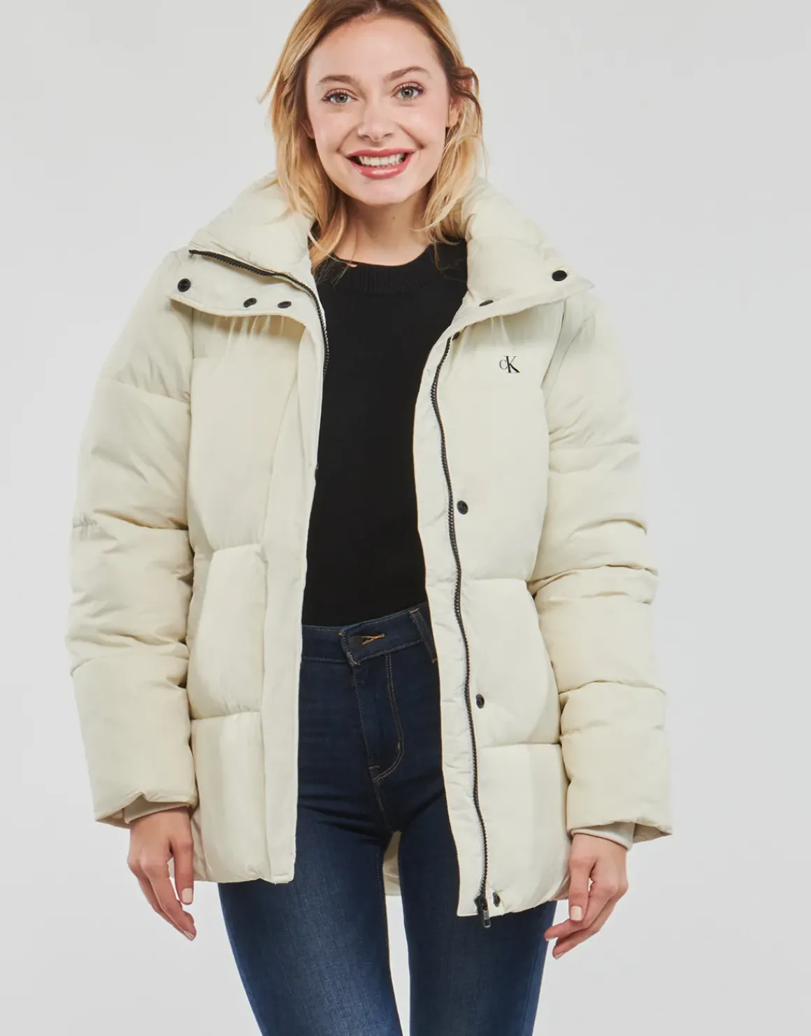 Calvin Klein Jeans - LOGO BELT WAISTED SHORT PUFFER