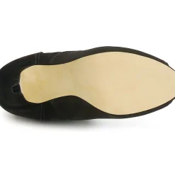 Carmen Steffens - 6912030001