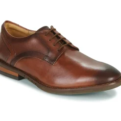 Clarks - UN HUGH LACE