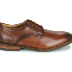 Clarks - UN HUGH LACE