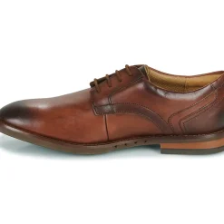 Clarks - UN HUGH LACE
