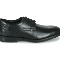 Clarks - UN HUGH LACE
