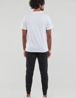 Converse - GO-TO EMBROIDERED STAR CHEVRON TEE