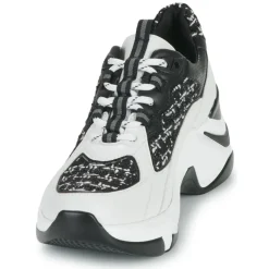 Exé Shoes - EXO