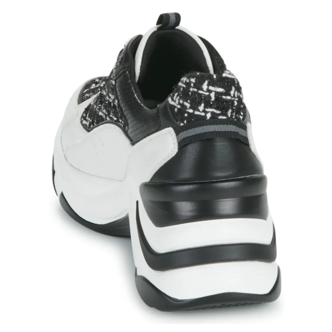 Exé Shoes - EXO
