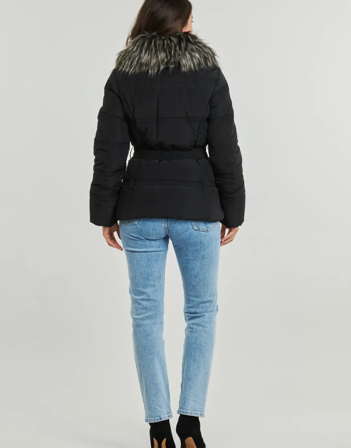 Guess - NEW MARISOL SHORT BELTED JACKE