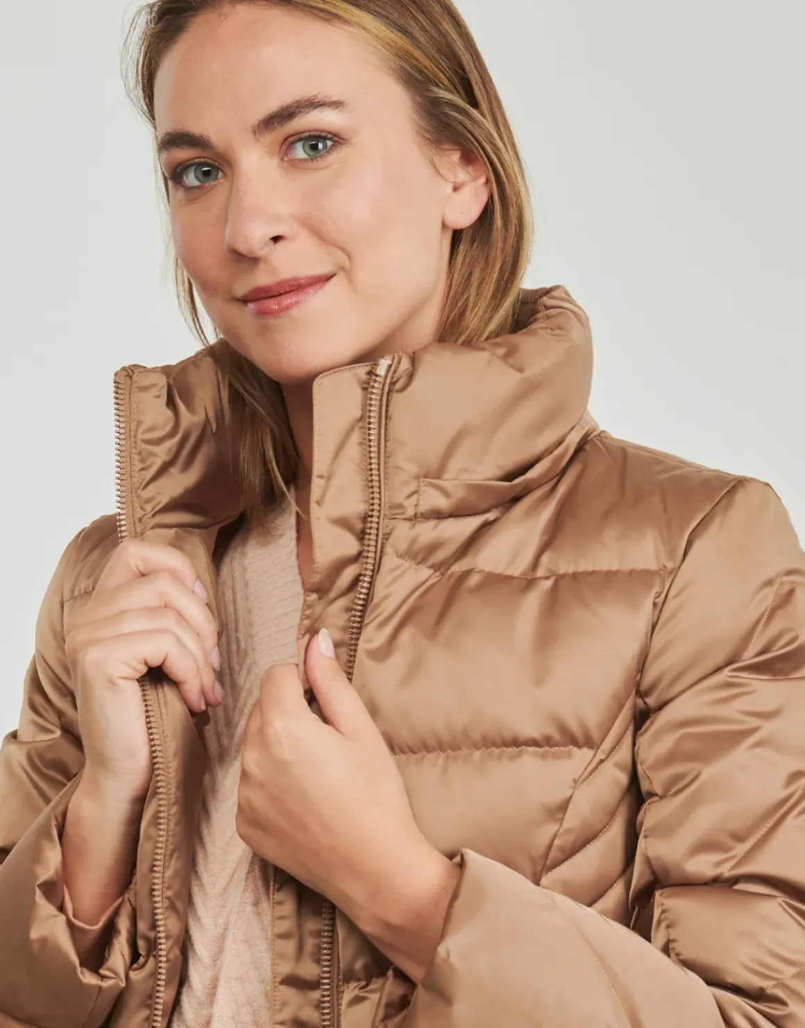 Guess - NEW OLGA LONG REAL DOWN