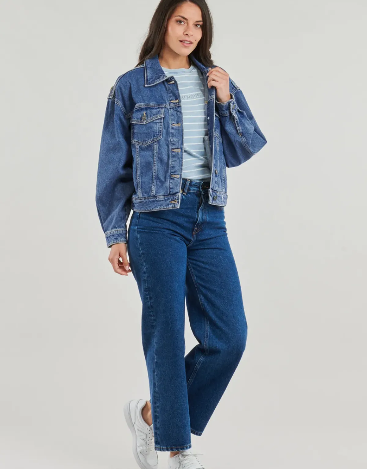 Guess - OVERSIZE TRUCKER JACKET
