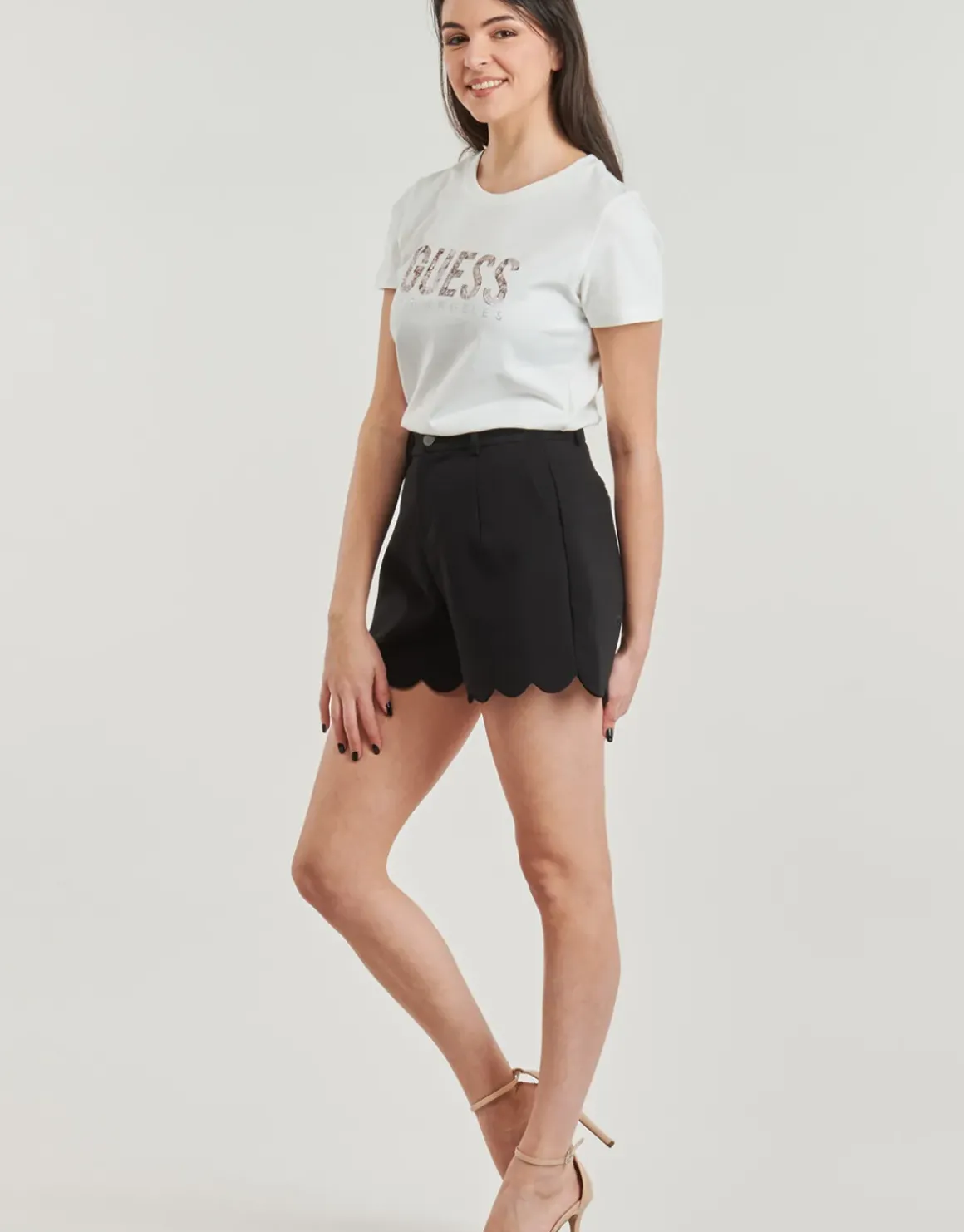 Guess - PYTHON LOGO