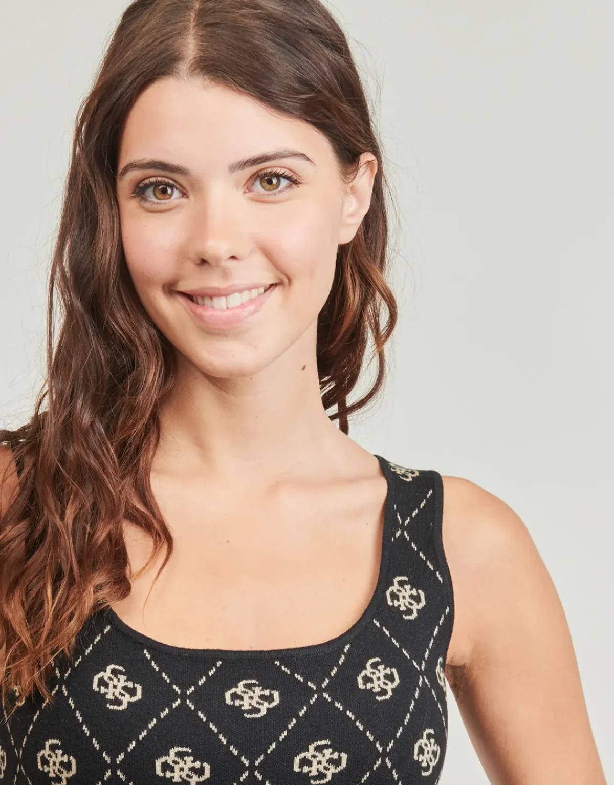Guess - SARAH 4G SL DRESS SWTR