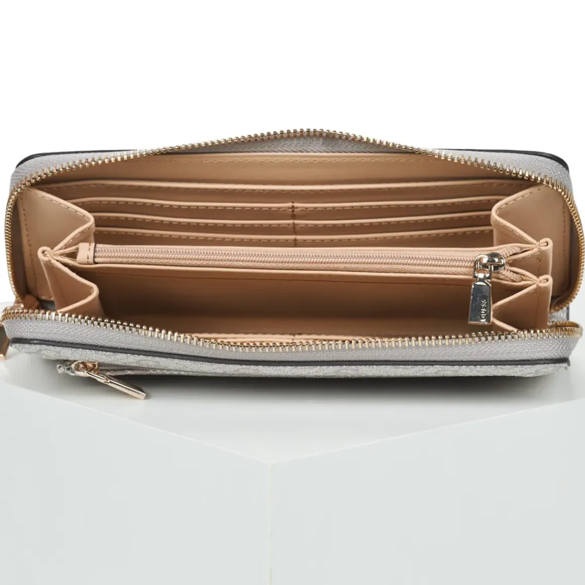 Guess - ZAMIRA