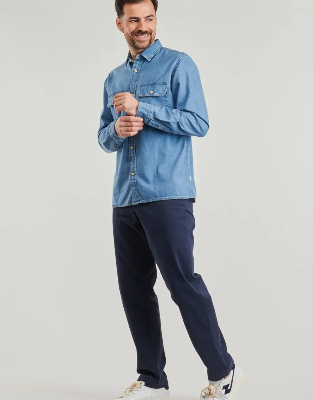 Jack & Jones - JJETRAVIS