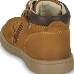 Kickers - TACKLAND