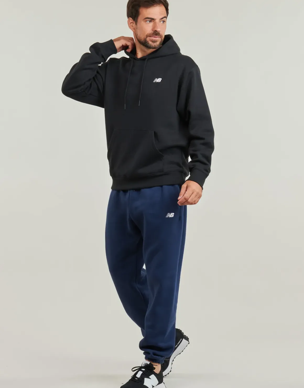 New Balance - SMALL LOGO HOODIE