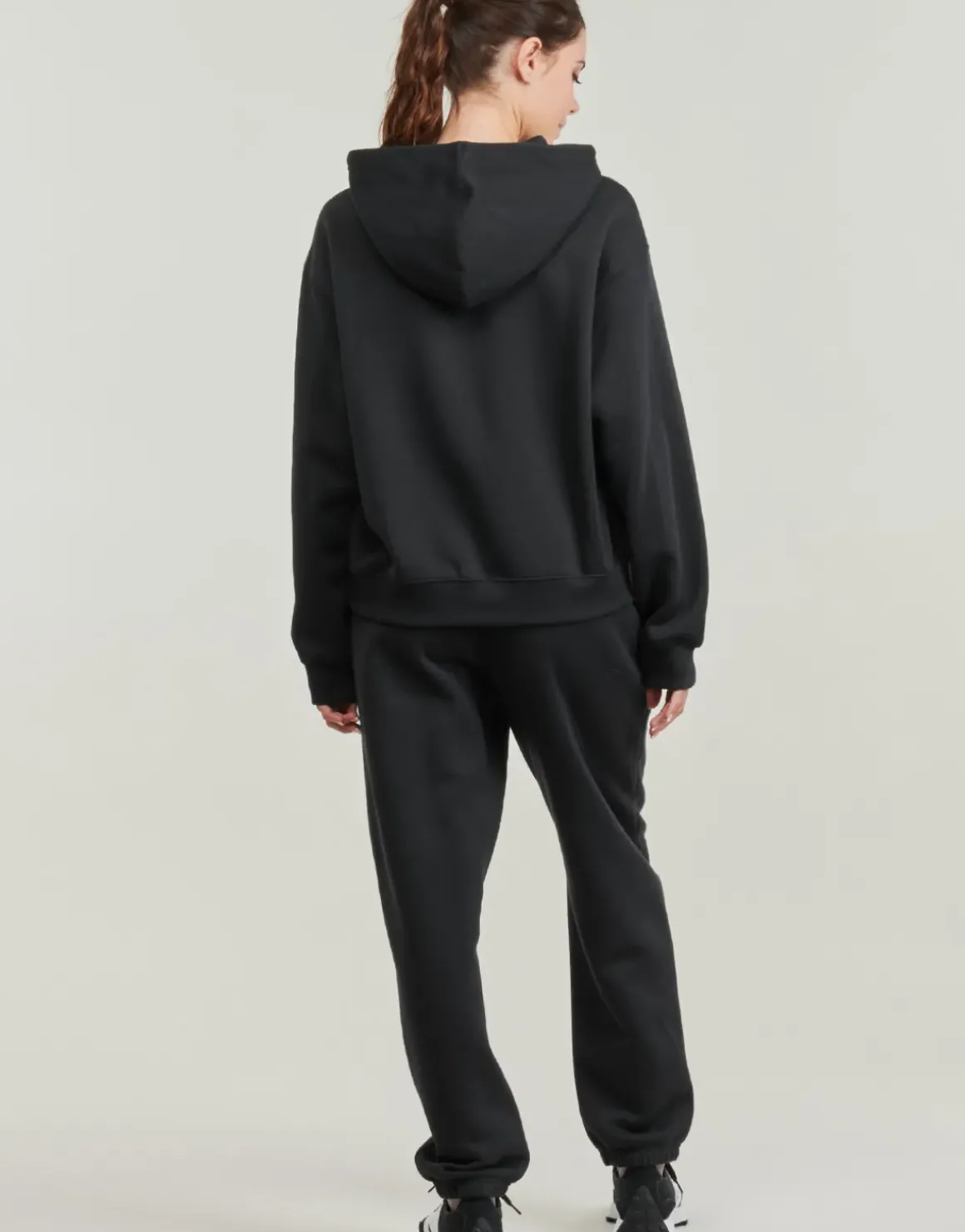 New Balance - SMALL LOGO HOODIE