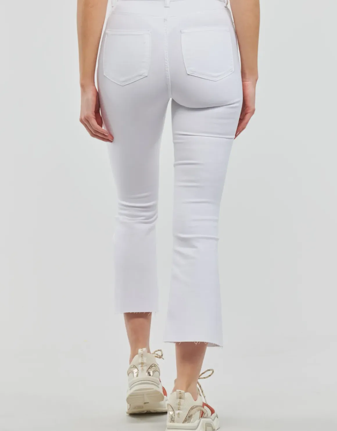 Noisy May - NMSALLIE HW KICK FLARED JEANS VI163BW S*