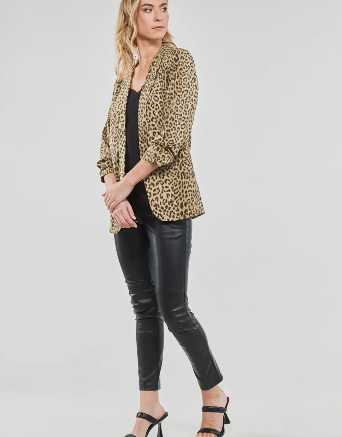 Pieces - PCBOSS 3/4 PRINTED BLAZER