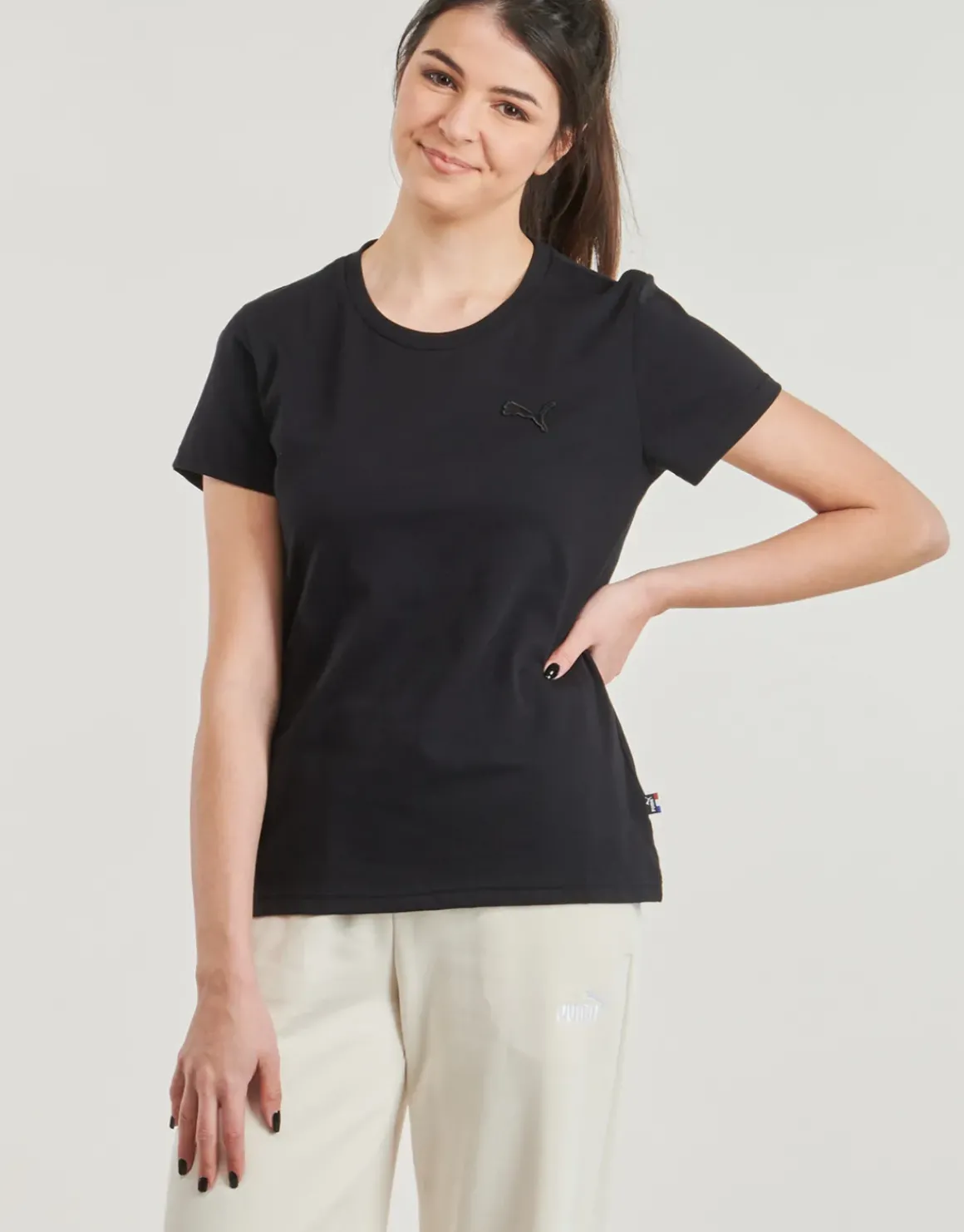 Puma - TEE W MIF BADGE BRODE