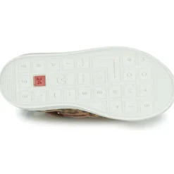 Shoo Pom - PLAY NEW JODLACE