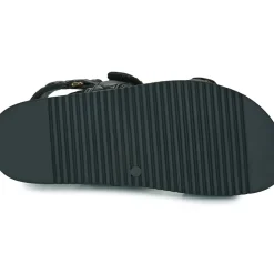 Steve Madden - MONA