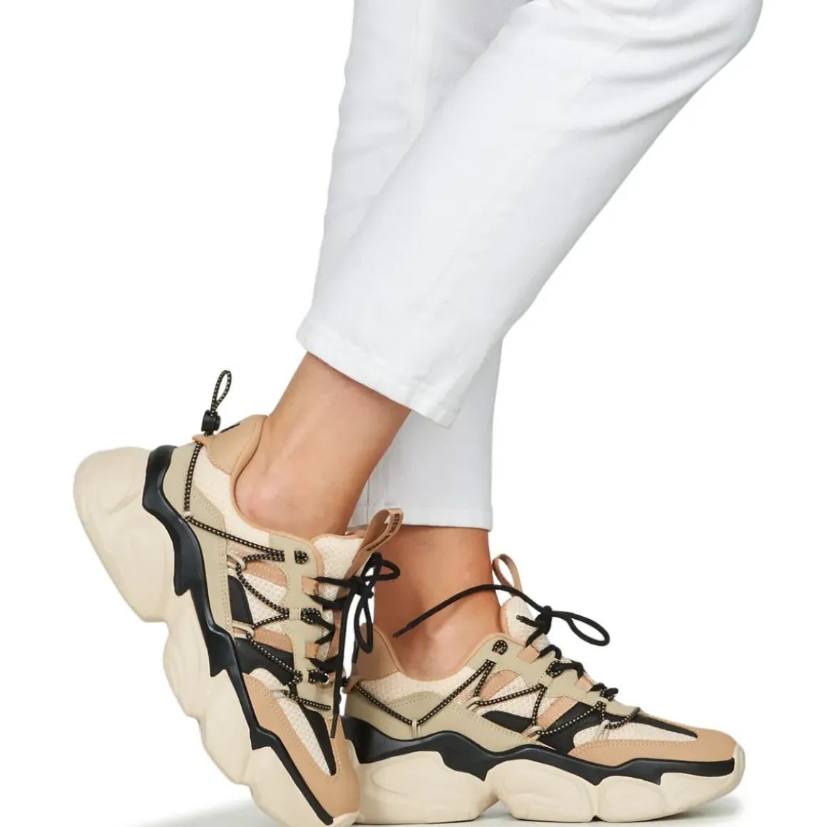 Steve Madden - SPECTATOR