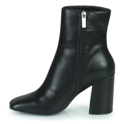 Steve Madden - STREAMS