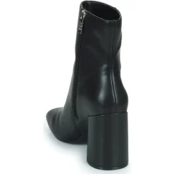Steve Madden - STREAMS