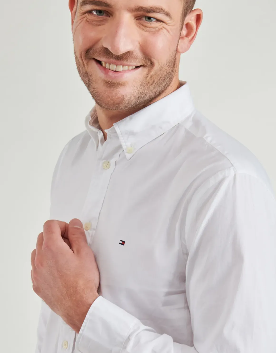 Tommy Hilfiger - CORE FLEX POPLIN SOLID RF SHIRT