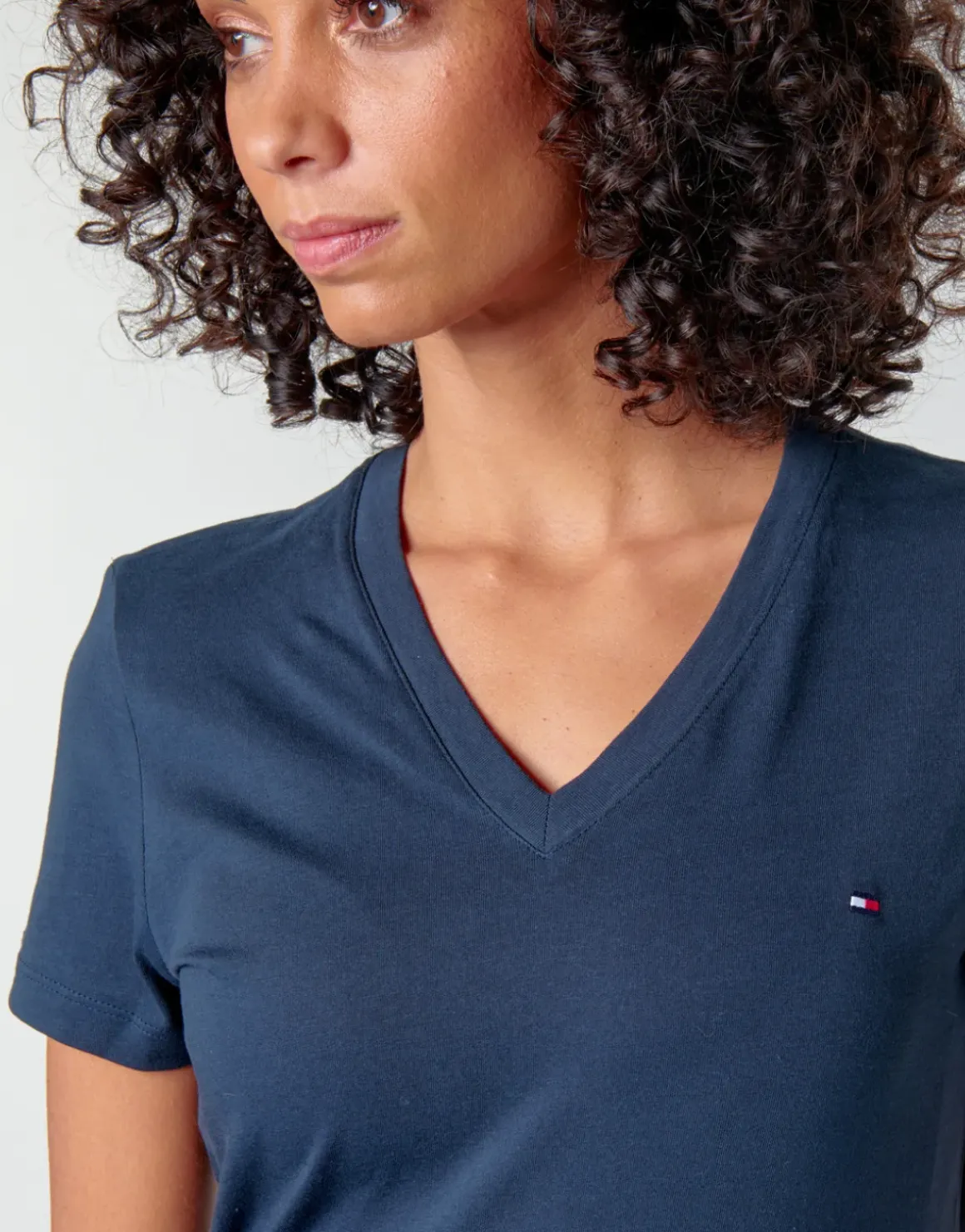 Tommy Hilfiger - HERITAGE V-NECK TEE