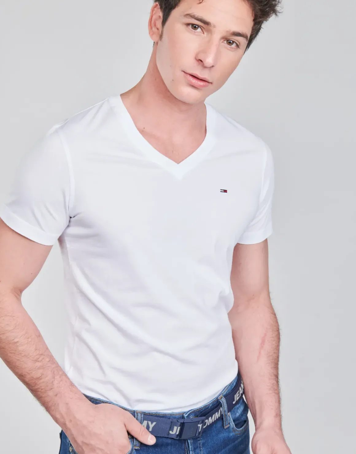 Tommy Jeans - TJM ORIGINAL JERSEY TEE V NECK