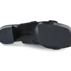 Tommy Hilfiger - LEATHER