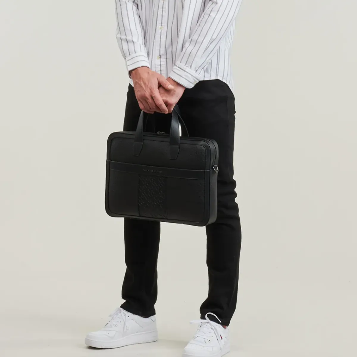 Tommy Hilfiger - TH CENTRAL MONO COMPUTER BAG