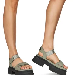 UGG - ASHTON ANKLE