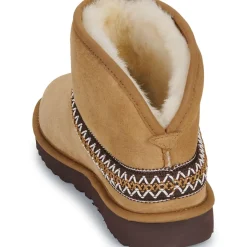 UGG - CLASSIC MINI CRESCENT