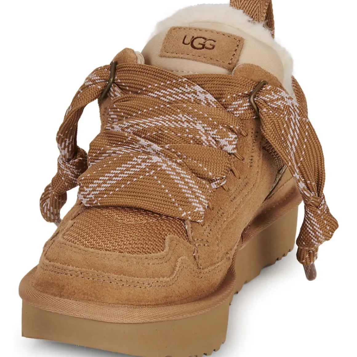 UGG - LOWMEL