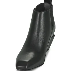 United nude - JACKY X