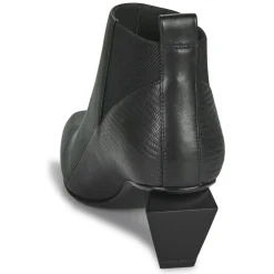 United nude - JACKY X