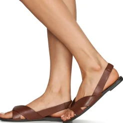 Vagabond Shoemakers - TIA